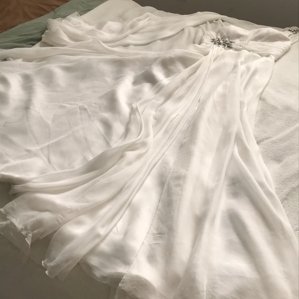 Aspeed Dress - Picture 8 of 10